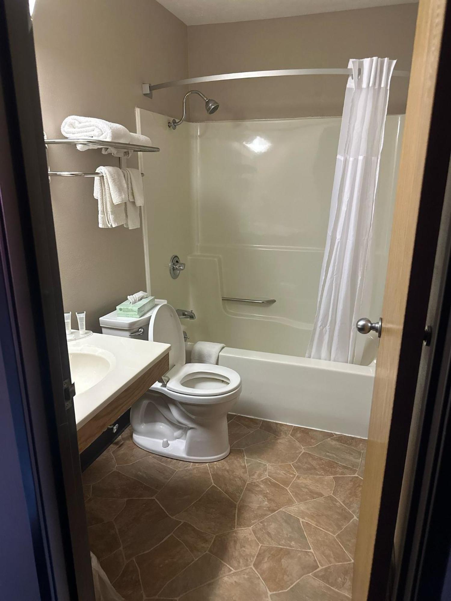Burgundy Inn & Suites By Oyo El Paso Extérieur photo