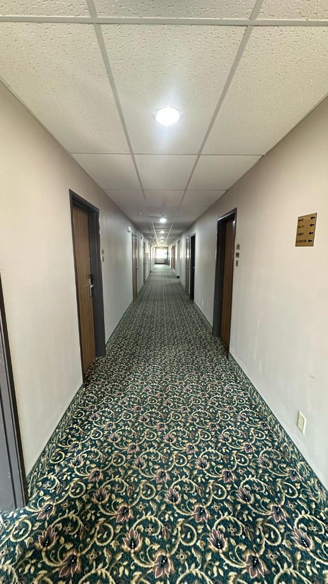 Burgundy Inn & Suites By Oyo El Paso Extérieur photo